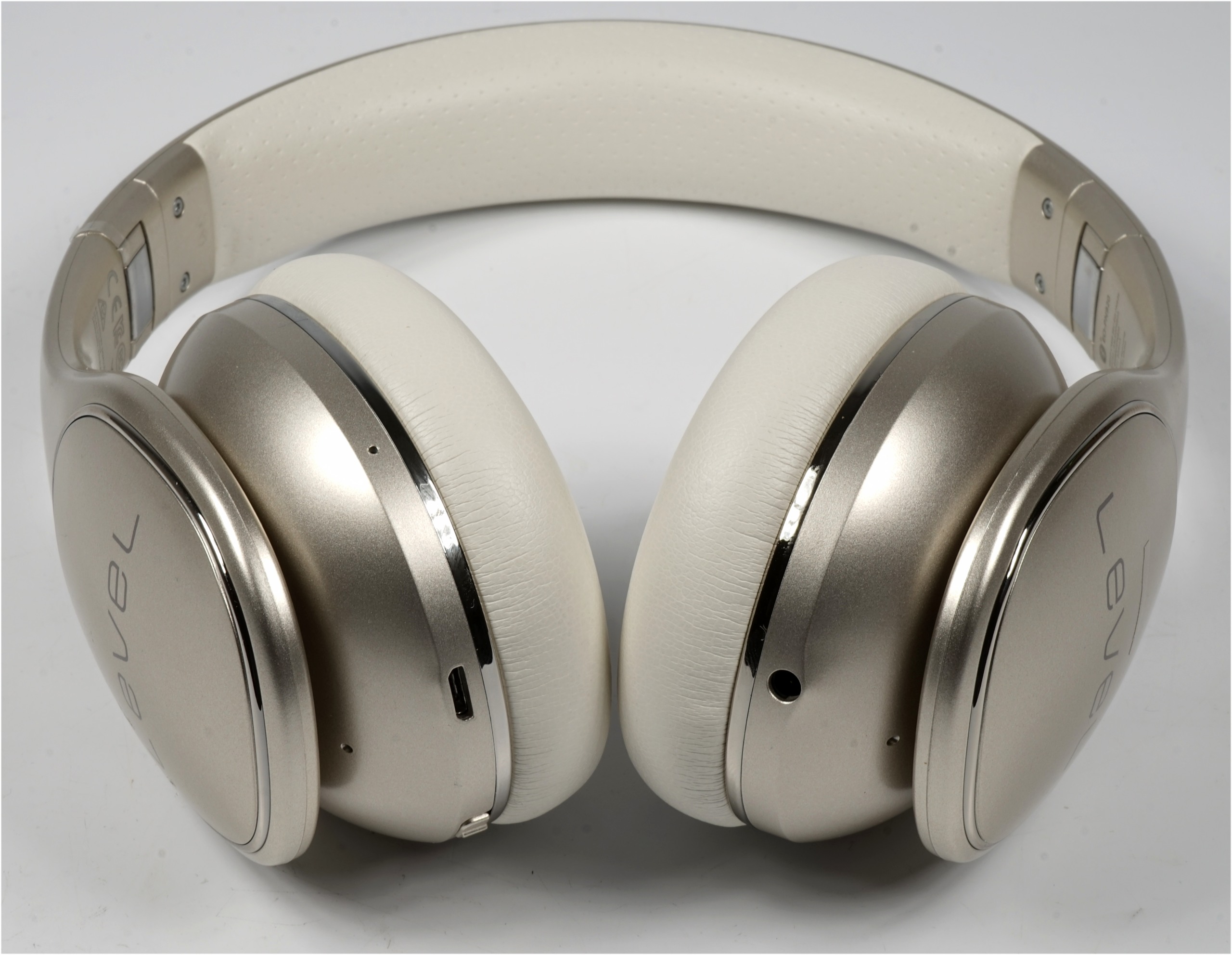 I tried the noise canceling function of Samsung's wireless
