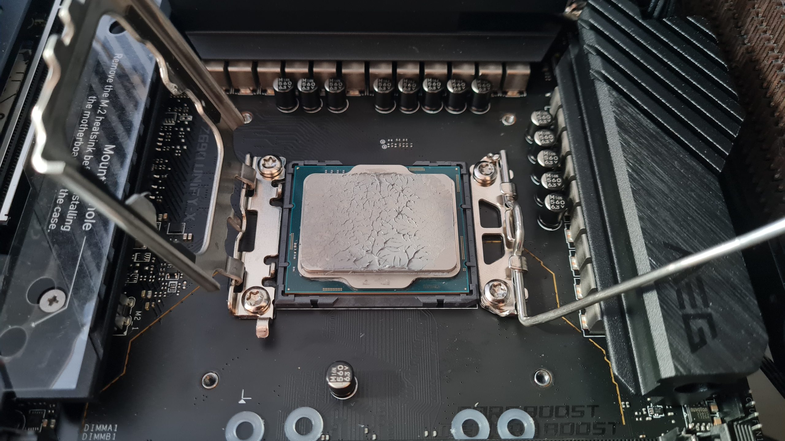 [IgorsLab] Intel Core i9-11900K - power consumption and hidden