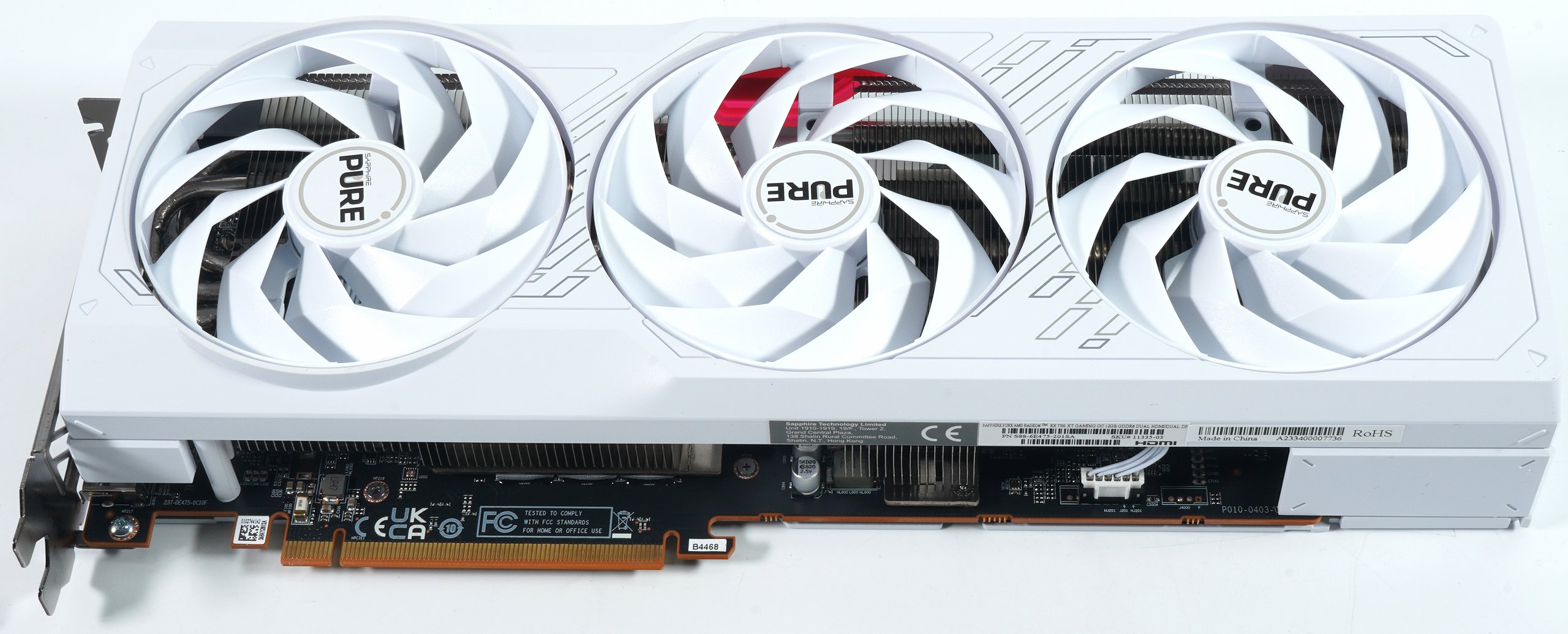 Sapphire Radeon RX 7700 XT Pure 12 GB in review - A real dream in
