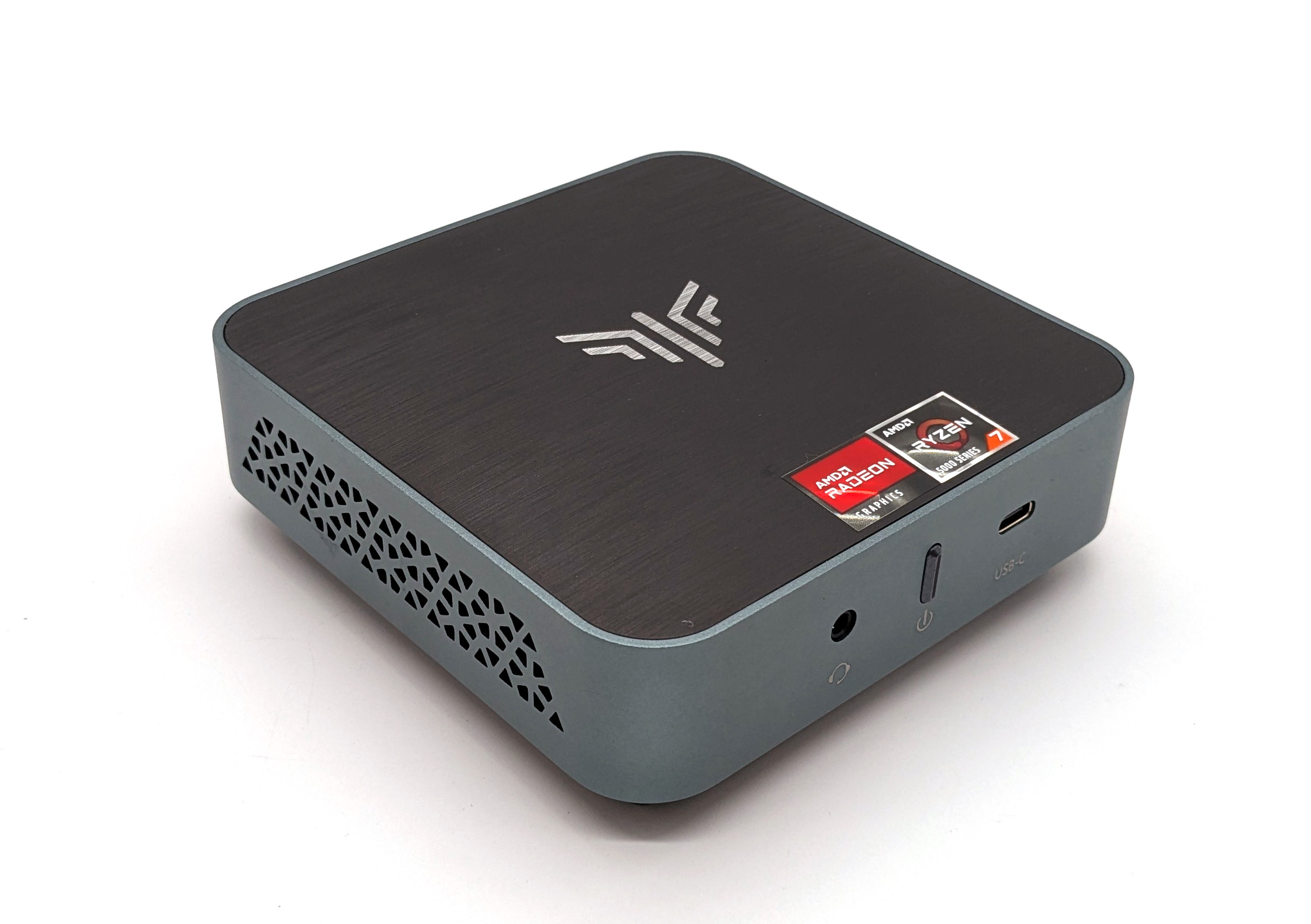 NiPoGi AM02PRO Mini-PC test - Affordable all-rounder with a 5800U